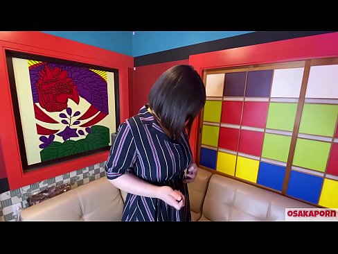 ❤️ جاپاني پياري وڏي سيني سان گڏ جنسي رانديڪن سان مشت زني ڪري ٿي ۽ هڪ orgasm آهي. هوءَ هڪ انٽرويو ۾ پنهنجي ڀوائتي تجربي بابت ڳالهائي ٿي. وڏيون چوڙيون ۽ وارن واري بلت زور سان روئي رهي آهي. اوساڪاپورن ❌ اسان وٽ